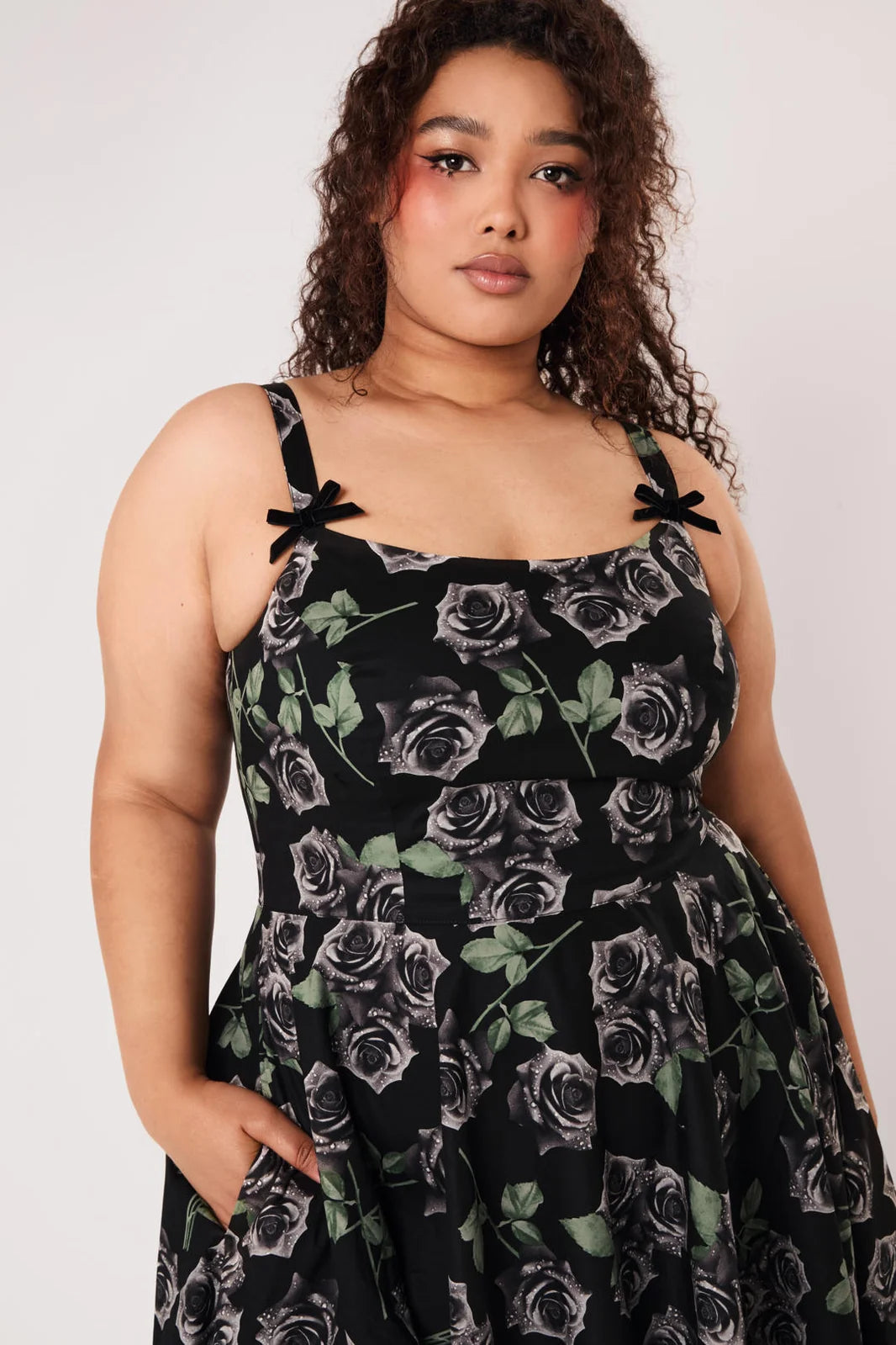 Romance Noir Dress